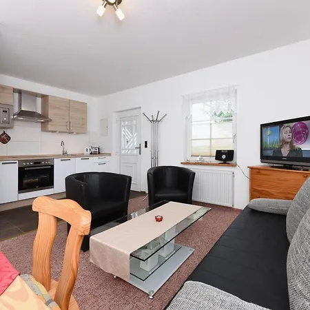 Apartment Pradler 1 *
