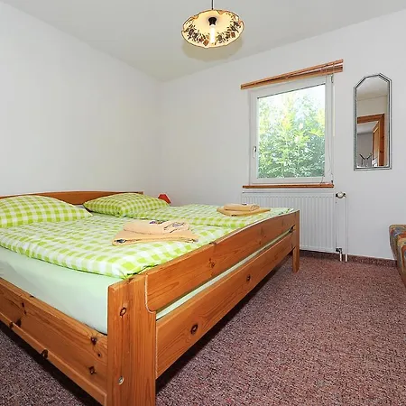 Apartment Pradler 1 *
