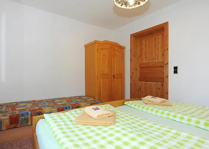 アパート Pradler 1 *